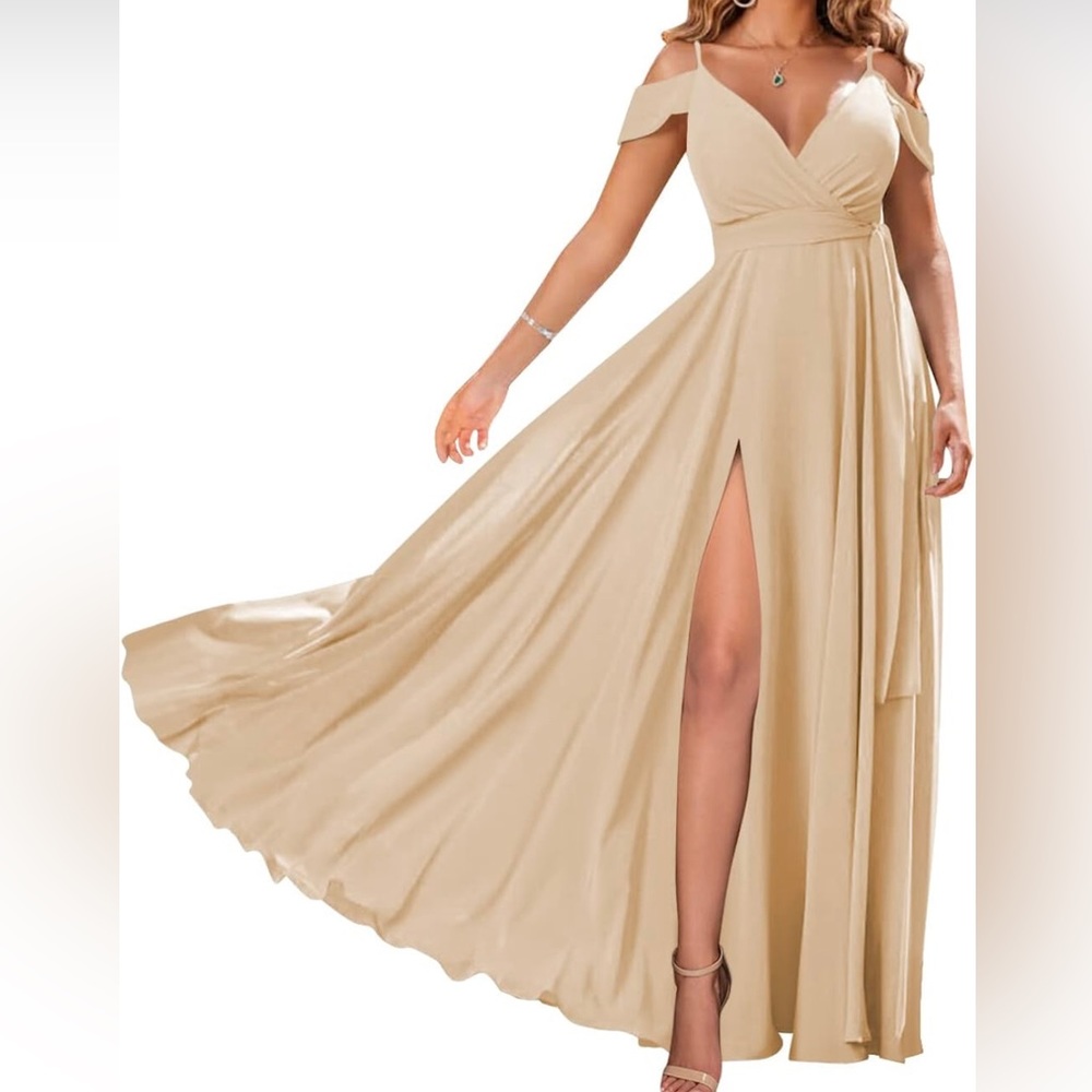 Brand New Formal Dress 👗